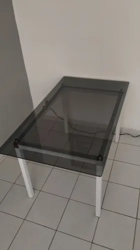 Mesa de vidro retangular