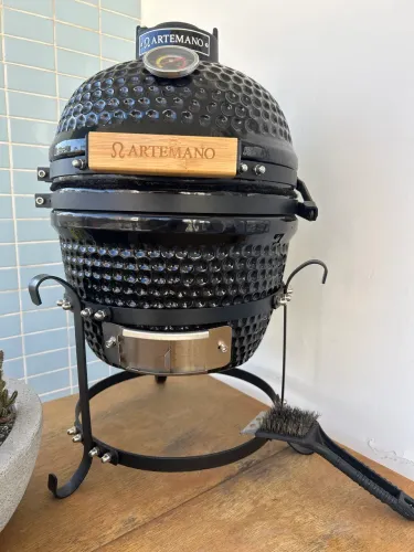 Churrasqueira Kamado Preta Artemano Mini 13 Polegadas