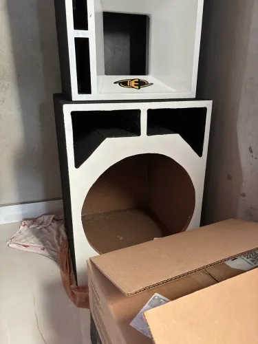 Vendo caixa de grave de 15 polegadas 