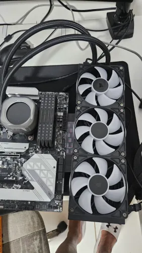 Water Cooler Corsair iCUE LINK Titan 360 RX LCD - Perfeito Estado
