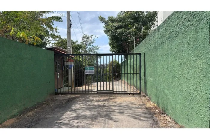 terreno em condominio 10X20 no São Jorge!