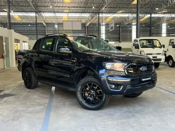 Ford Ranger Black 2.2 4X2 CD Diesel AUT 2023