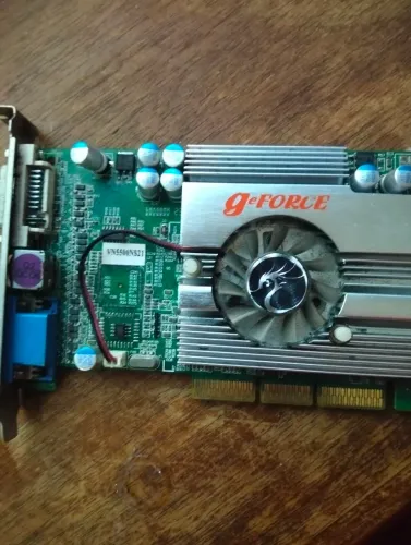 Vendo 3 placas de vídeo.