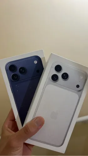 iPhone 17 pro Max lacrado
