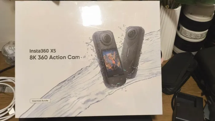 Insta360 x5