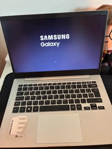 Samsung Galaxy Book Go 128GB - Impecável (1 Ano de Uso)