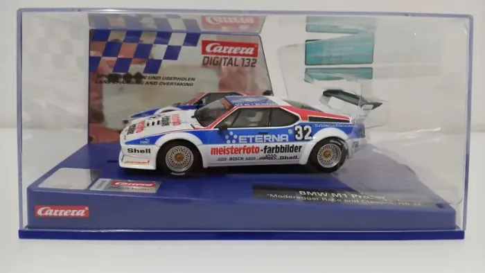 Autorama Carrera Digital 1:32 BMW M1 Procar "Moderegger Race and Classics, No.32"