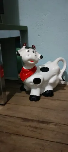 Vaca de porcelana.
