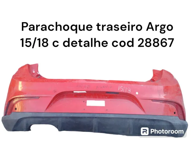 Parachoque traseiro fiat argo c detalhe