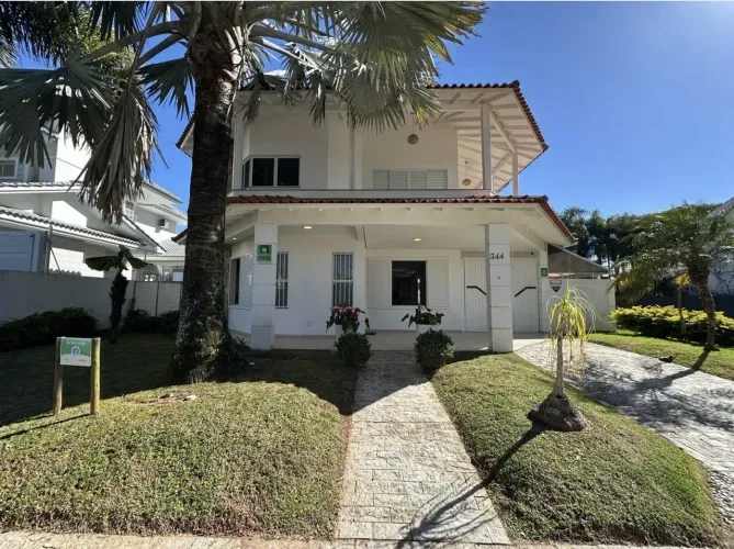 Casa para Locação em Florianópolis, JURERE INTERNACIONAL, 5 dormitórios, 3 suítes, 5 banhe