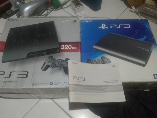 Caixas do vídeo game ps3  com manual