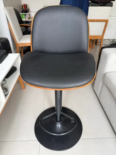 Banqueta Mobly Giratória Preta com Marrom