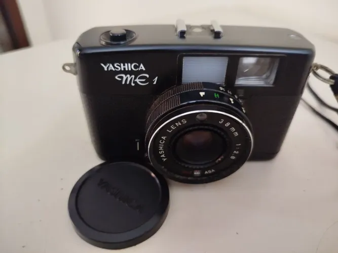 Camera yashica ME 1 retrô