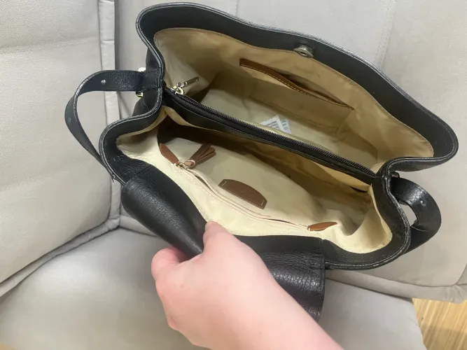 Bolsa Arezzo Vero Cuoio Preta em Couro