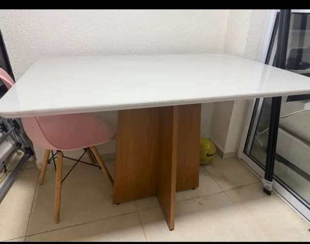 Mesa vidro Laca para 6 lugares suporte madeira