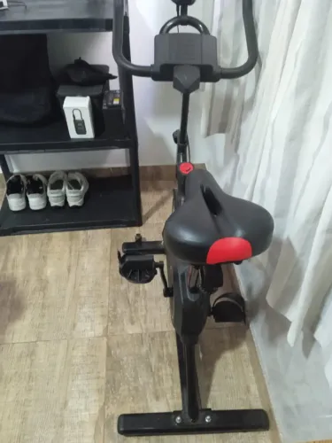 Bicicleta Ergométrica Bike Spinning 6kg Sensação inércia Fitness Preto e Vermelho