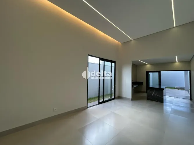 Casa com 3 quartos sendo 1 suíte disponível para venda no bairro Portal do Vale II em Uber