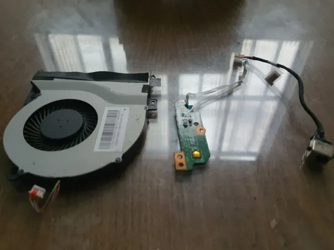Cooler, botão do power e conector da fonte do notebook Asus S46C
