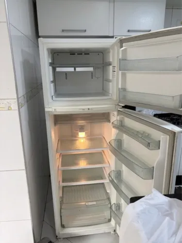 Vendo Geladeira Brastemp