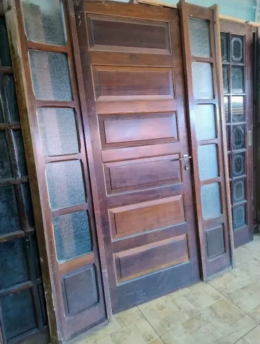 Portas e janelas imbuia