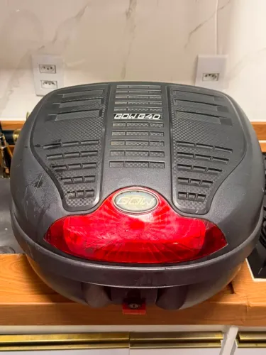 Vende se kit bau de moto, capa de chuva e bota e capacete