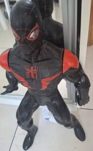 Boneco homem aranha mile morales gigante com 55 cm usado