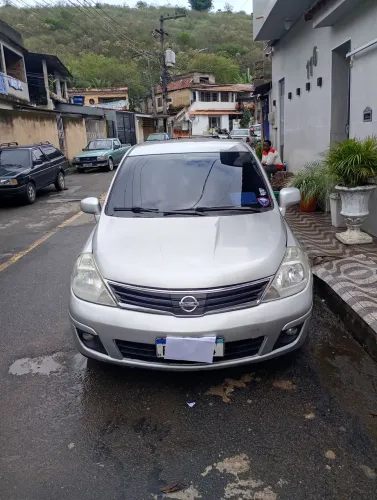 Nissan Tiida Sedan 1.8 16V Flex Fuel 4P 2012