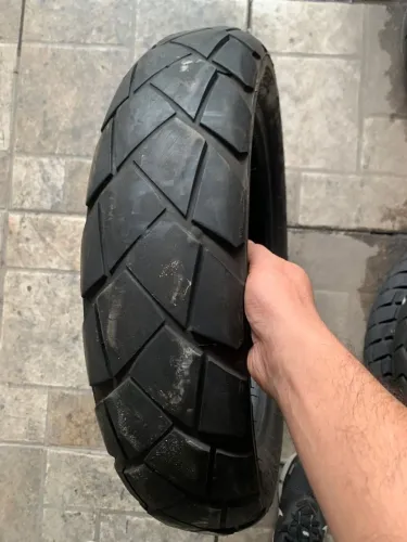 Pneu moto Metzeler Tourance 130/80-17 - usado
