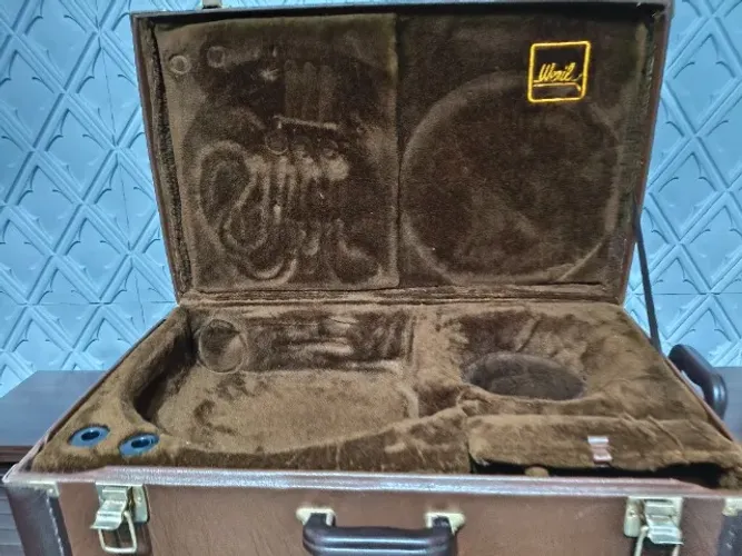 Case Trompa De Rosca Weril De Couro Mala Original Luxo
