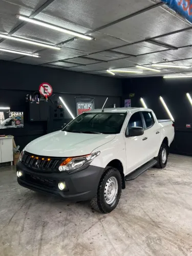 Mitsubishi L200 Triton Sport GLS 2.4 CD Diesel Aut. 2022