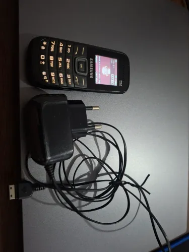 Celular Samsung antigo