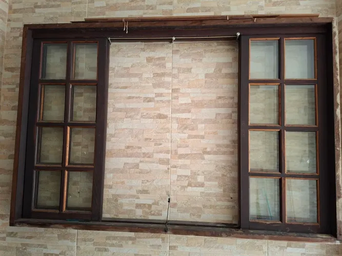 Janela de itauba 1,80x1,20 com vidro
