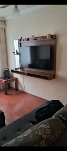 Painel de tv com espelho