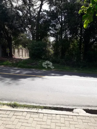 400m de Terreno na Estrada Afonso Lourenço Mariante