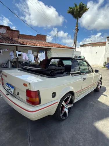 Ford Escort XR3 1.8 / 1.6 Conversível 1992