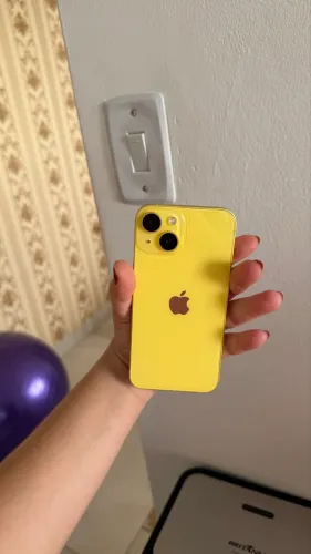 iPhone 14 amarelo 256g
