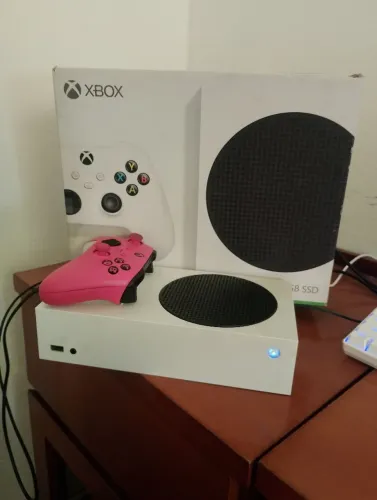 Xbox Series S 512GB Semi-Novo + 1 Controle