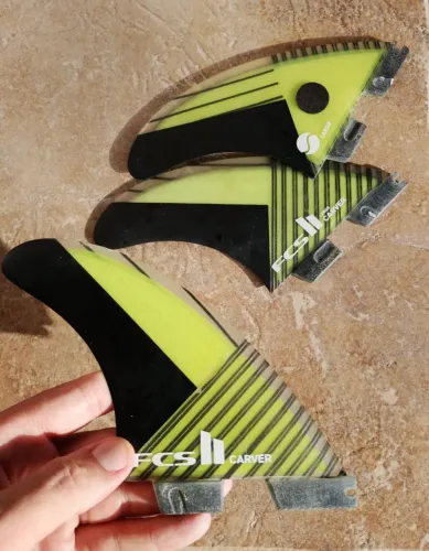 Tri quilhas surf