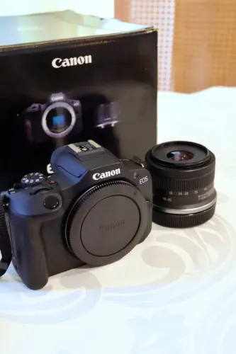 Canon R100 + RF 18-45mm 