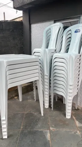 Jogo mesa de plastico