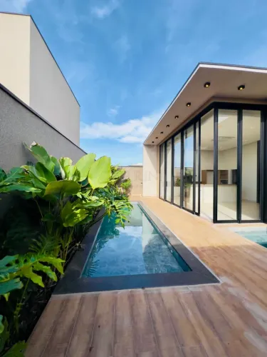 Casa para locação no condomínio Residencial Cyrela Estoril em Bauru -SP.