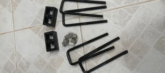 Suspensão Traseira Calço 4 cm + grampo Lift Frontier 2008/2016