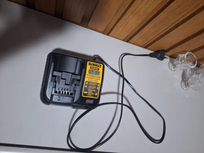 Carregador bateria dewalt