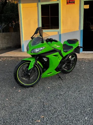 Kawasaki NINJA 300