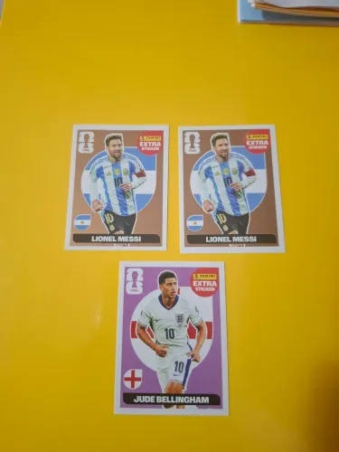 Figurinhas extras DOURADAS do Messi. L