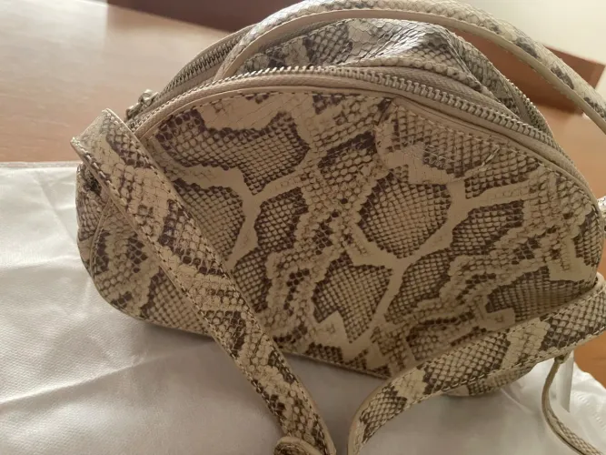 Bolsa Arezzo