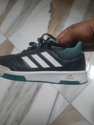 Tênis adidas original infantil n°27