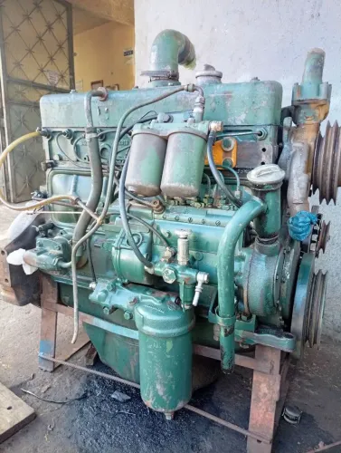 Motor Mercedes 352 funcionando perfeitamente