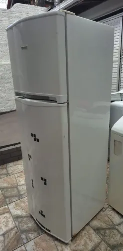 Geladeira Consul 263L - 220V