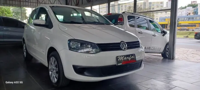 Volkswagen Fox 1.0 MI Total Flex 8V 5P 2014